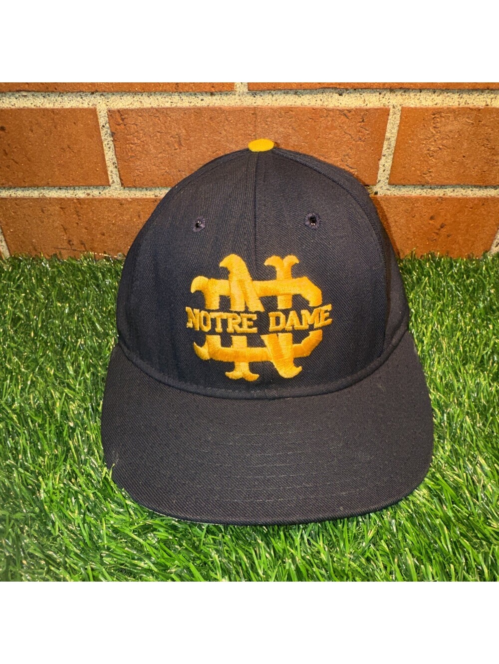 VTG Pro Line University Of Notre Dame Fightin' Irish Fitted Hat Size 7 1/4